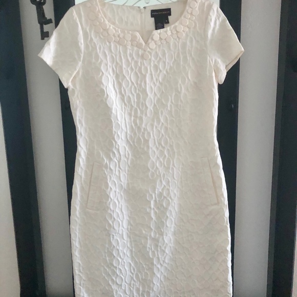 Dana Buchman Ivory Sheath Dress ~ Gorgeous!  Beautiful Xmas Dress! - Picture 2 of 11